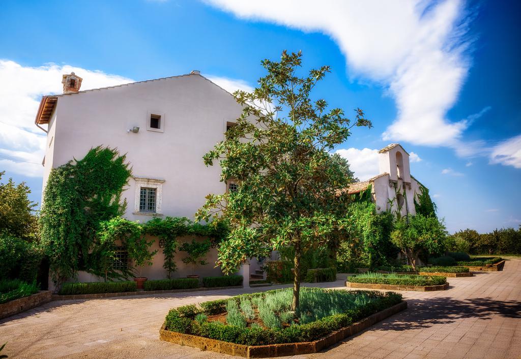 Commenda Ordine Di Malta Hotel Vignanello Exterior photo